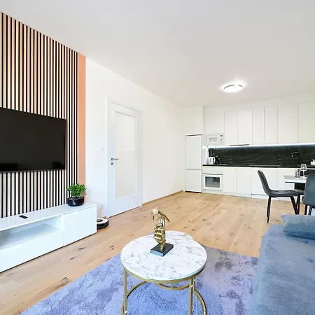 Apartamento Luxury 1bdr Only 8 Min To Dancing House Praga